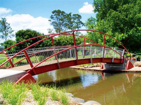 pedestrian bridge manufacturers